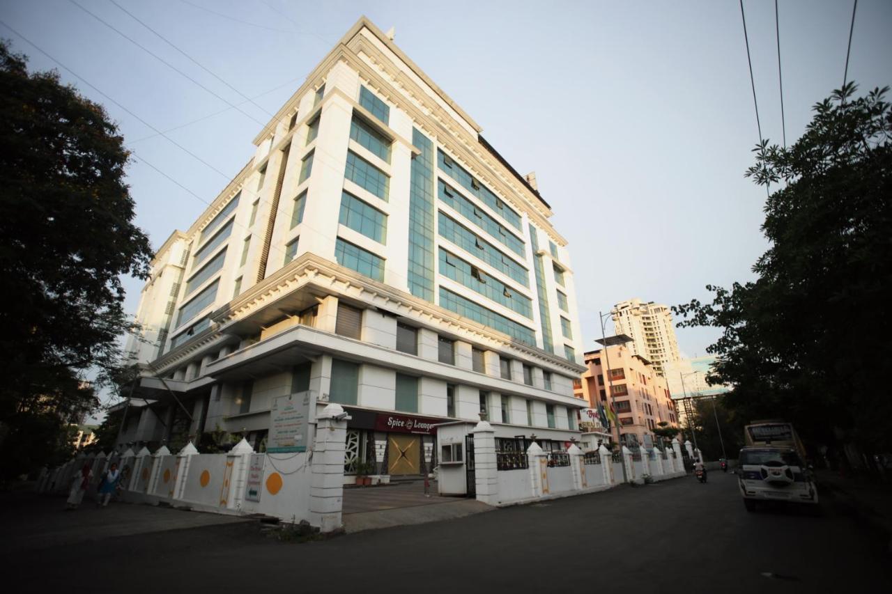 The Byke Suraj Plaza Pure Veg, Thane Exteriör bild