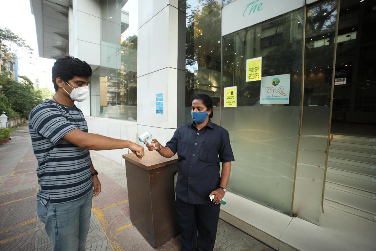 The Byke Suraj Plaza Pure Veg, Thane Exteriör bild