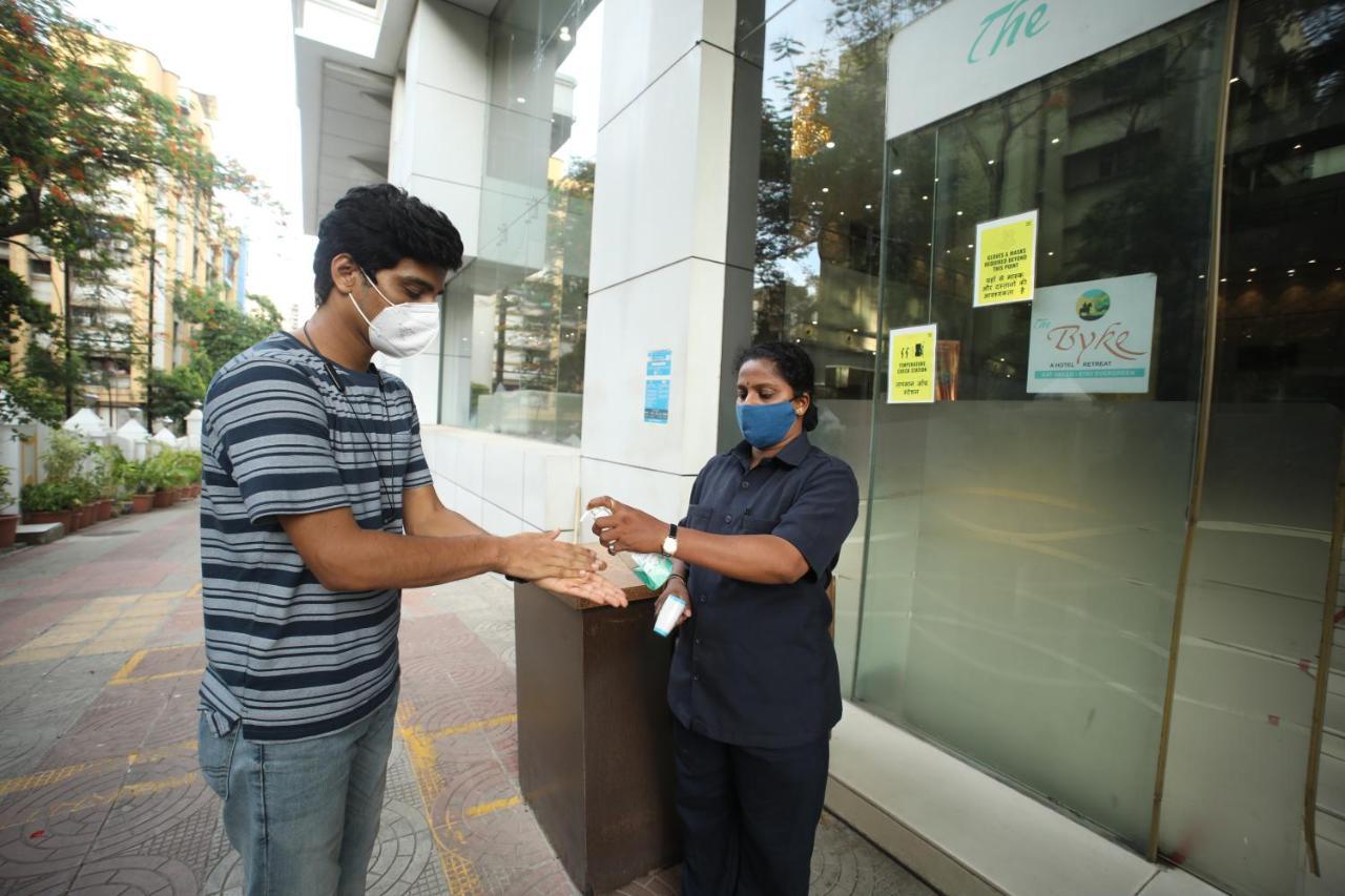 The Byke Suraj Plaza Pure Veg, Thane Exteriör bild