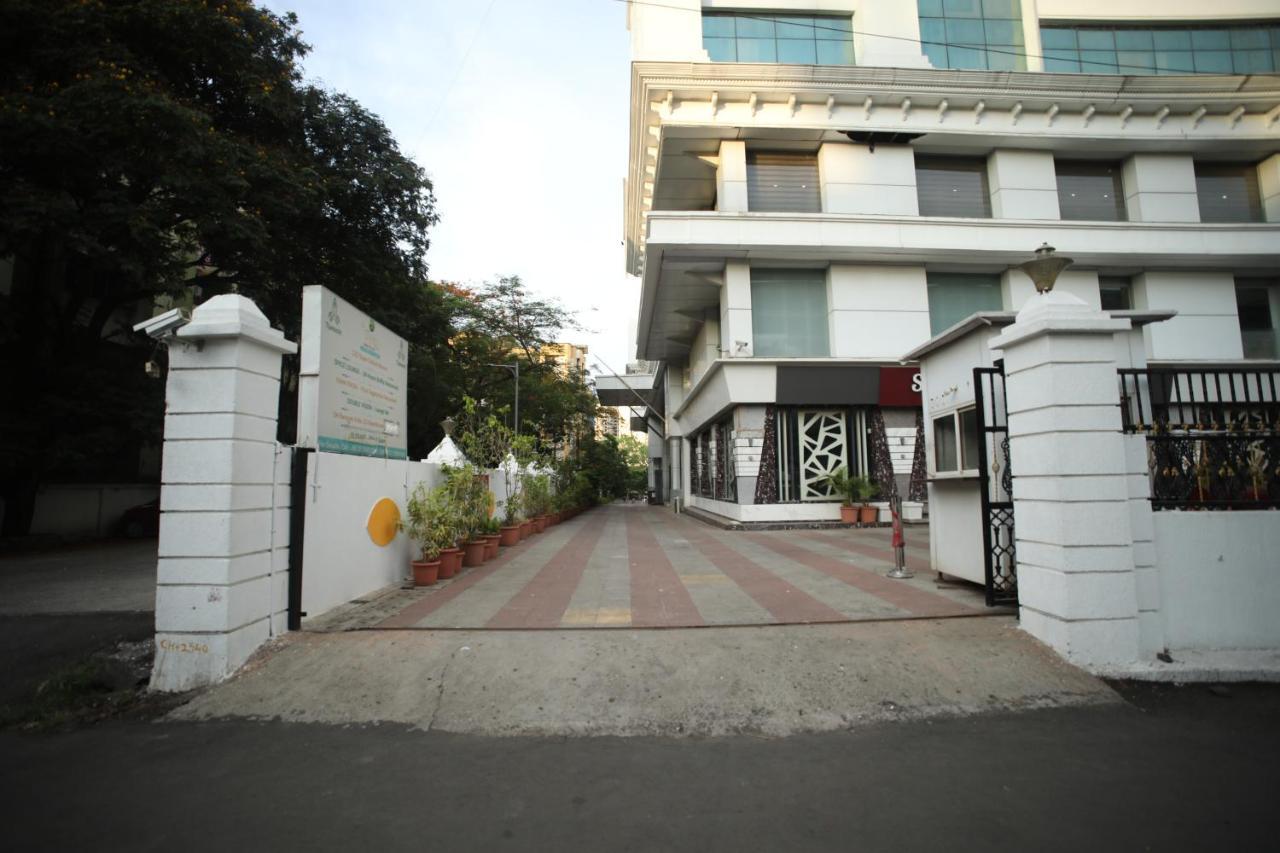 The Byke Suraj Plaza Pure Veg, Thane Exteriör bild