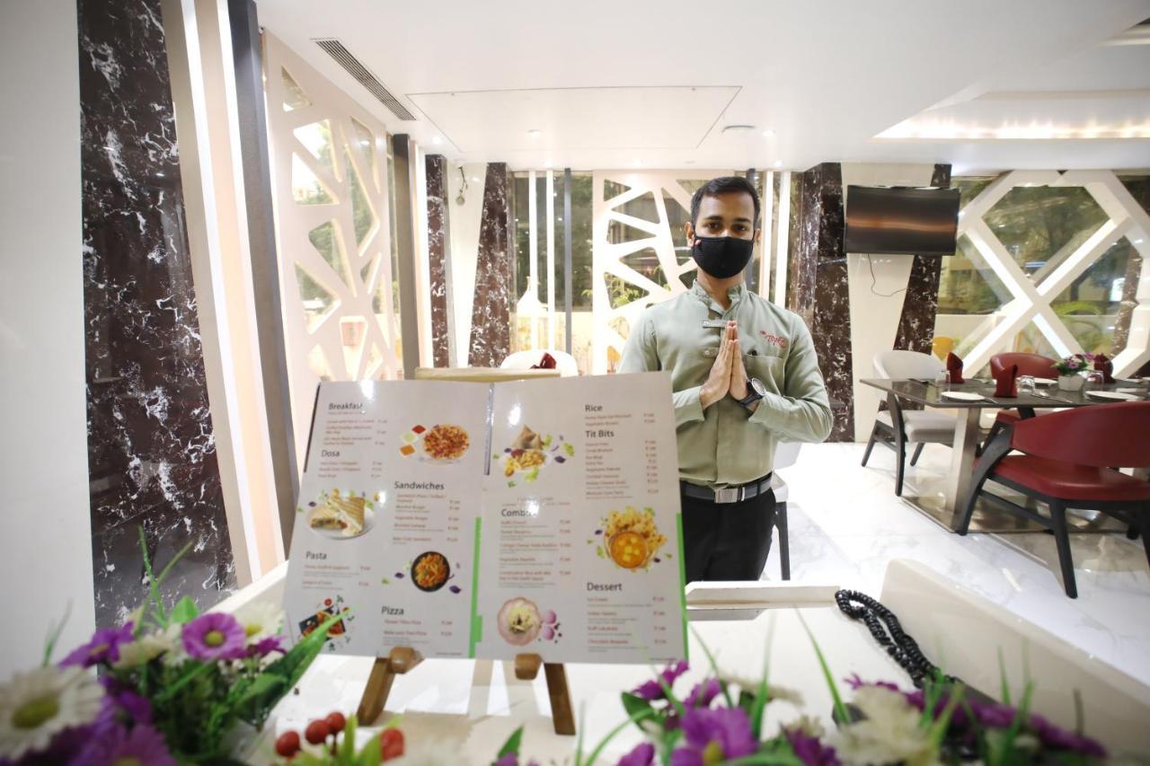 The Byke Suraj Plaza Pure Veg, Thane Exteriör bild